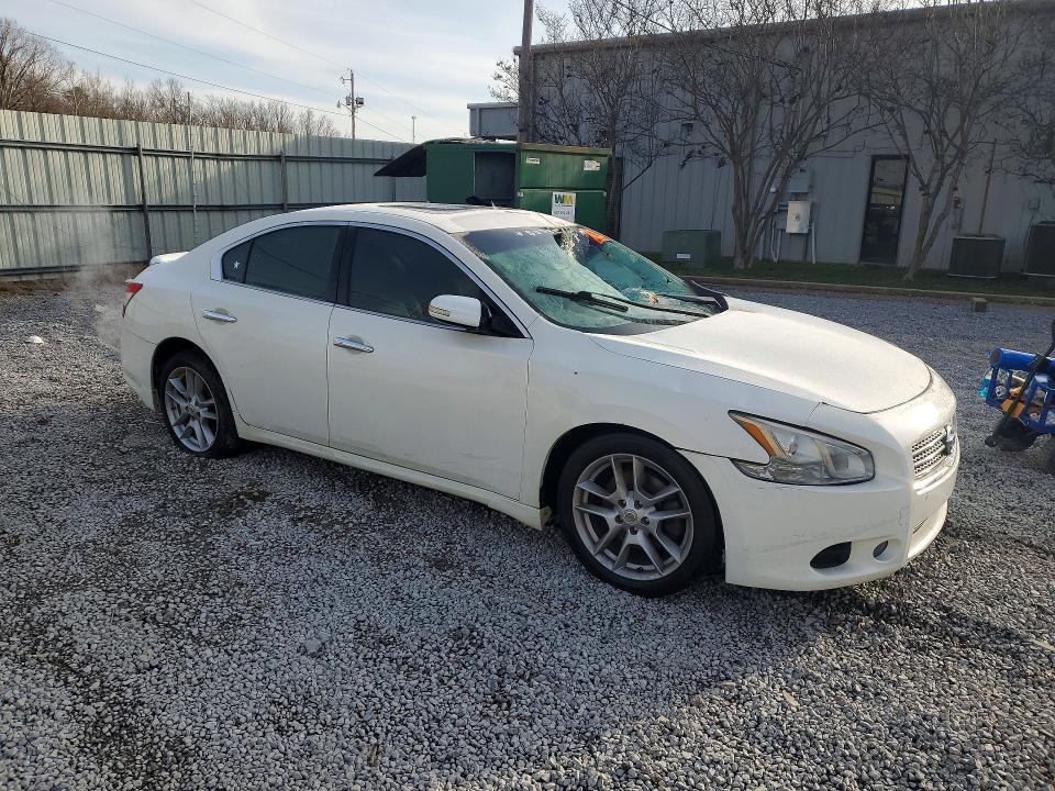 2010 Nissan Maxima 3.5 s