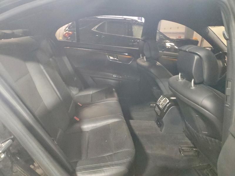 2012 Mercedes-Benz S 550