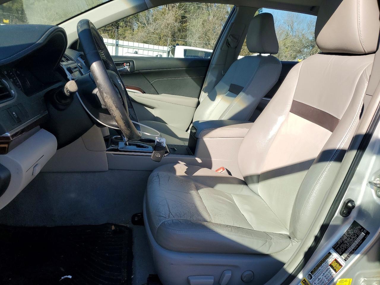 2013 Toyota Camry l