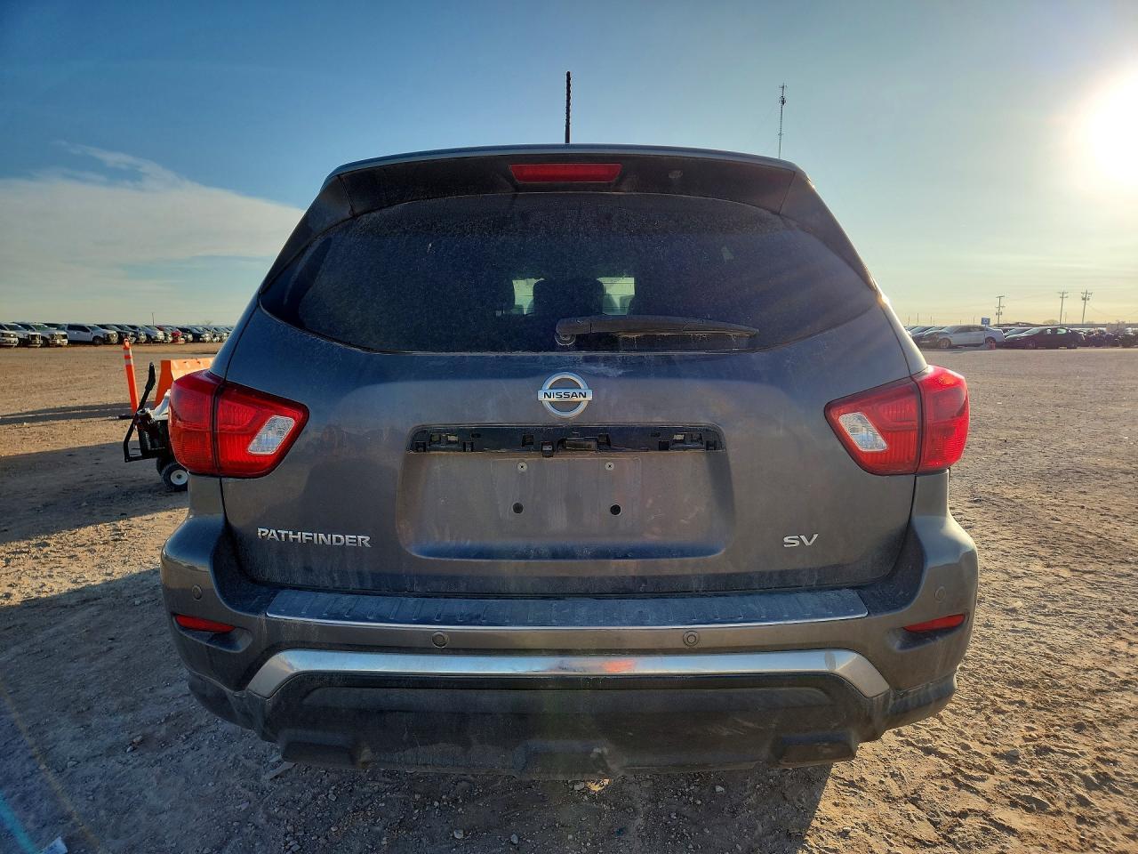 2017 Niss Pathfinder sv