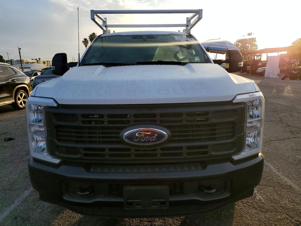 2025 Ford F250 Super Duty Utility / Service Truck