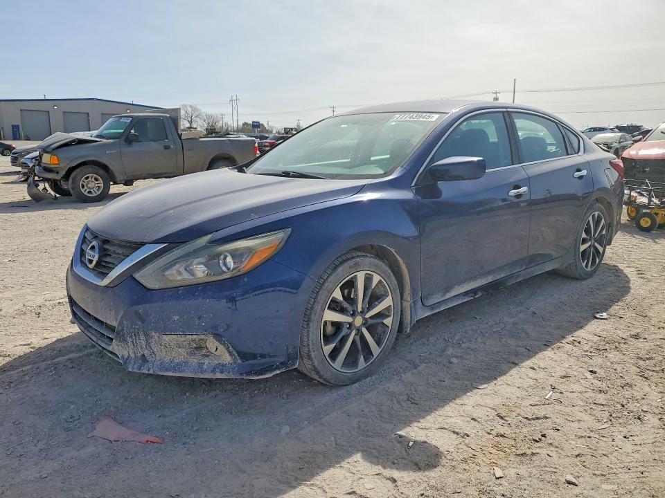 2017 Niss Altima 2.5 sr