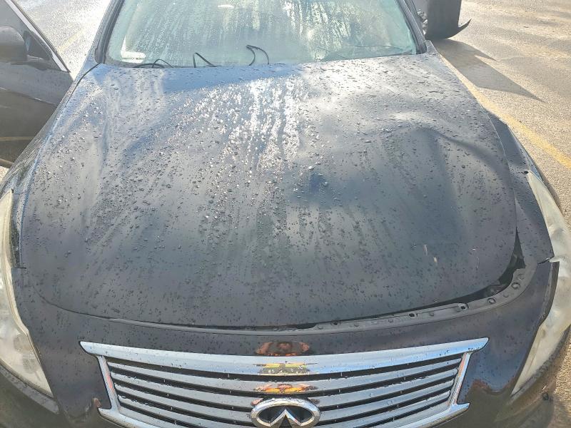 2012 Infinity G37 Sedan x