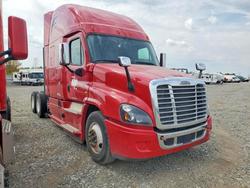 Freigliner Vehiculos salvage en venta: 2018 Freigliner 2018 Freightliner Cascadia 125 Semi Truck