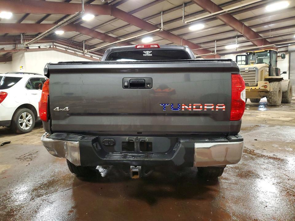 2016 Toyota Tundra SR5