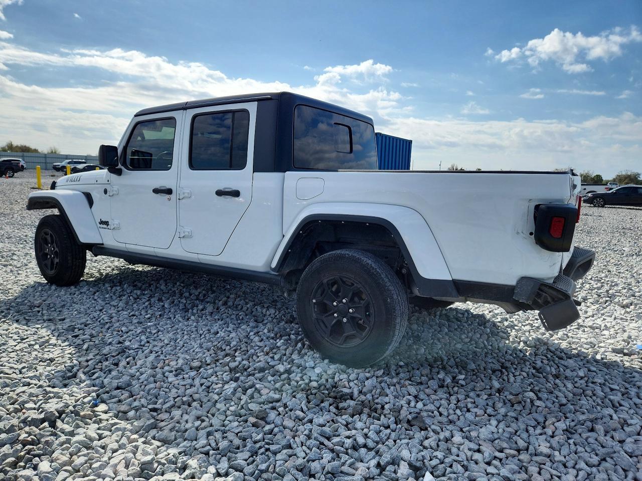 2022 Jeep Gladiator Sport