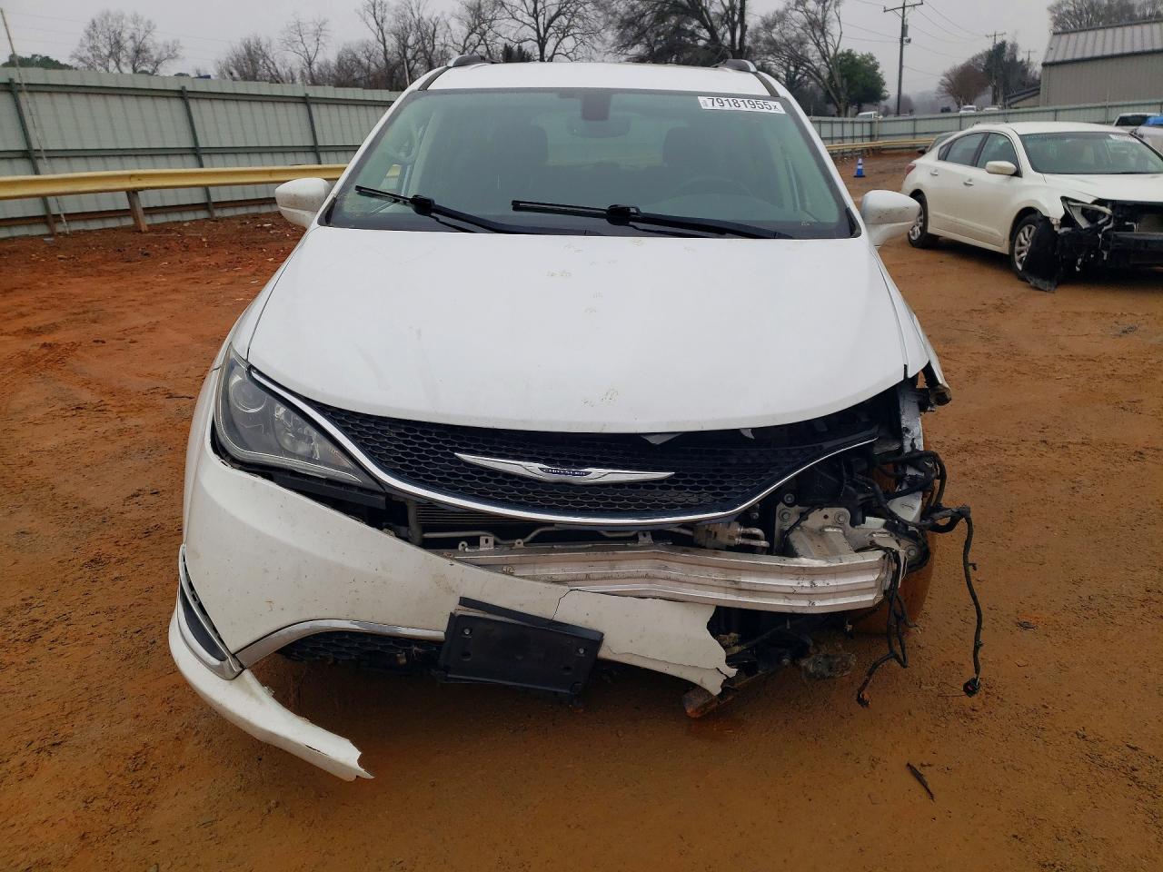 2019 Chrysler Pacifica Touring l
