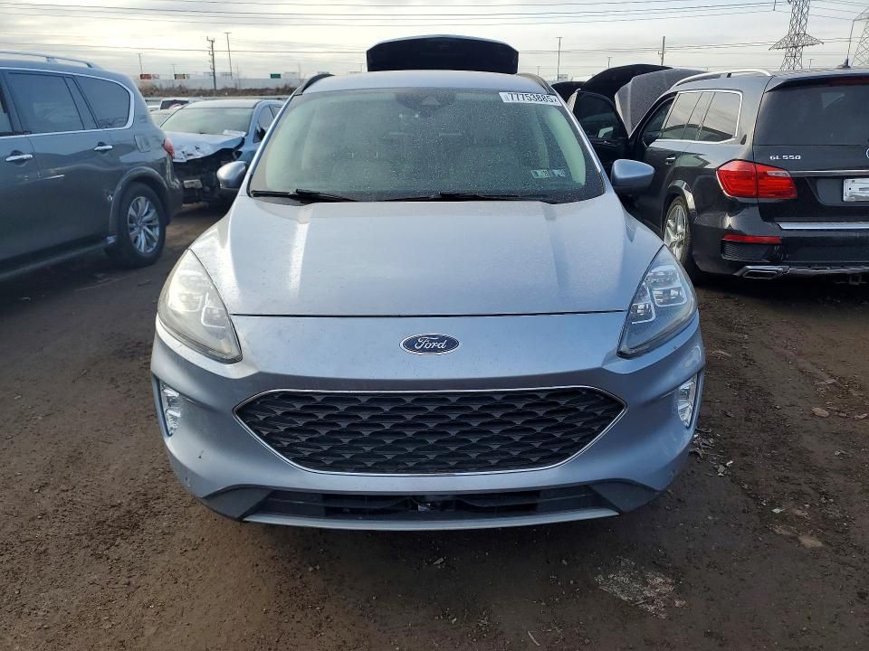 2022 Ford Escape Titanium