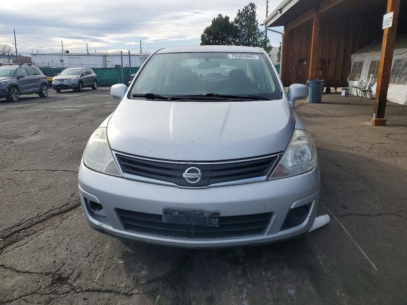 2011 Nissan Versa s