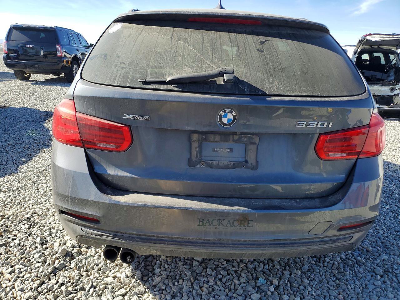 2018 BMW 330 xi