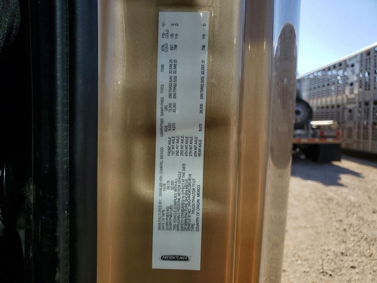 2020 Freigliner 2020 Freightliner Cascadia 126 Semi Truck