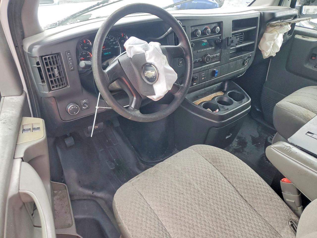 2009 Chevrolet Express 2500 Utility / Service Van
