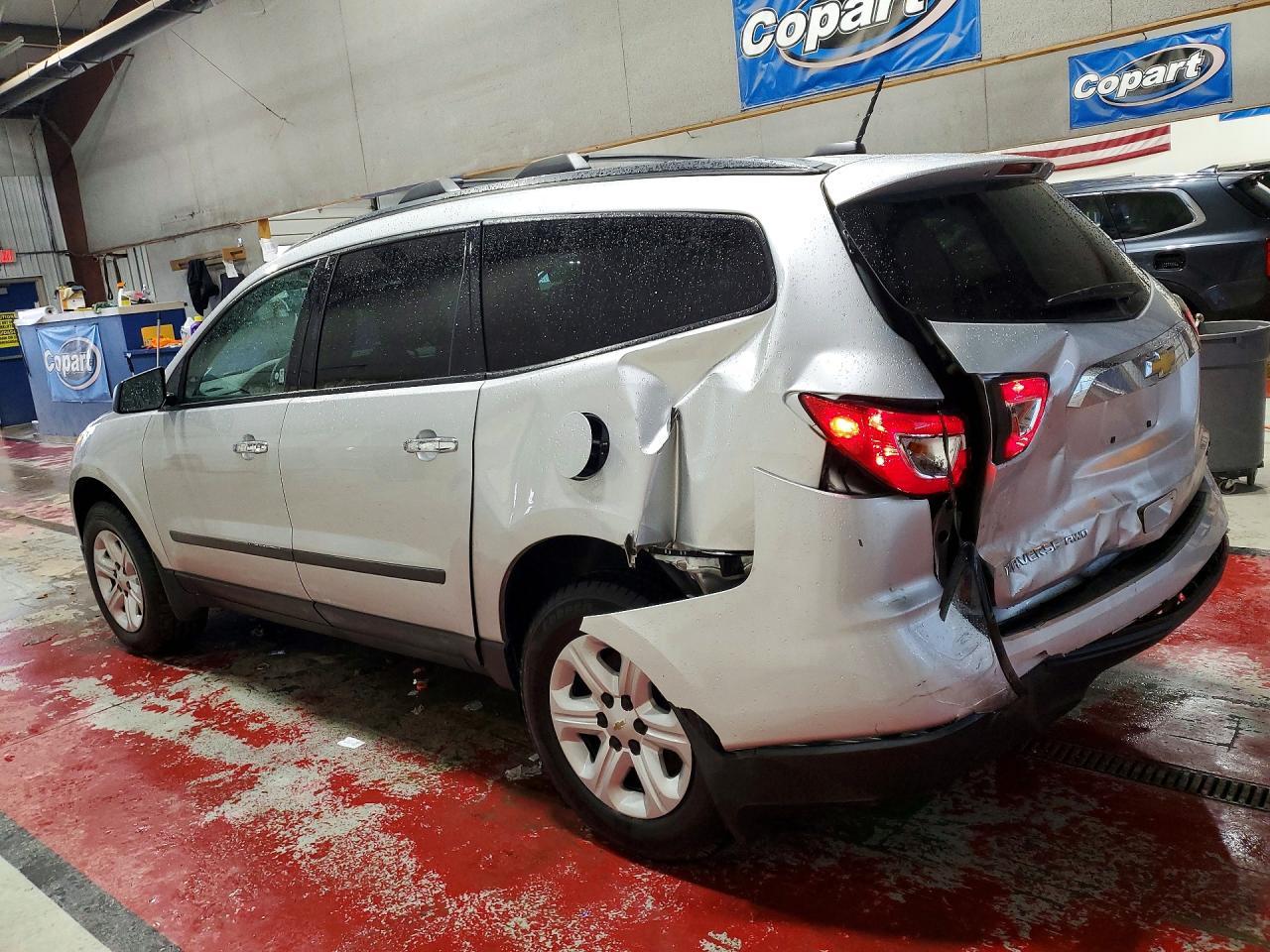 2017 Chevrolet Traverse ls