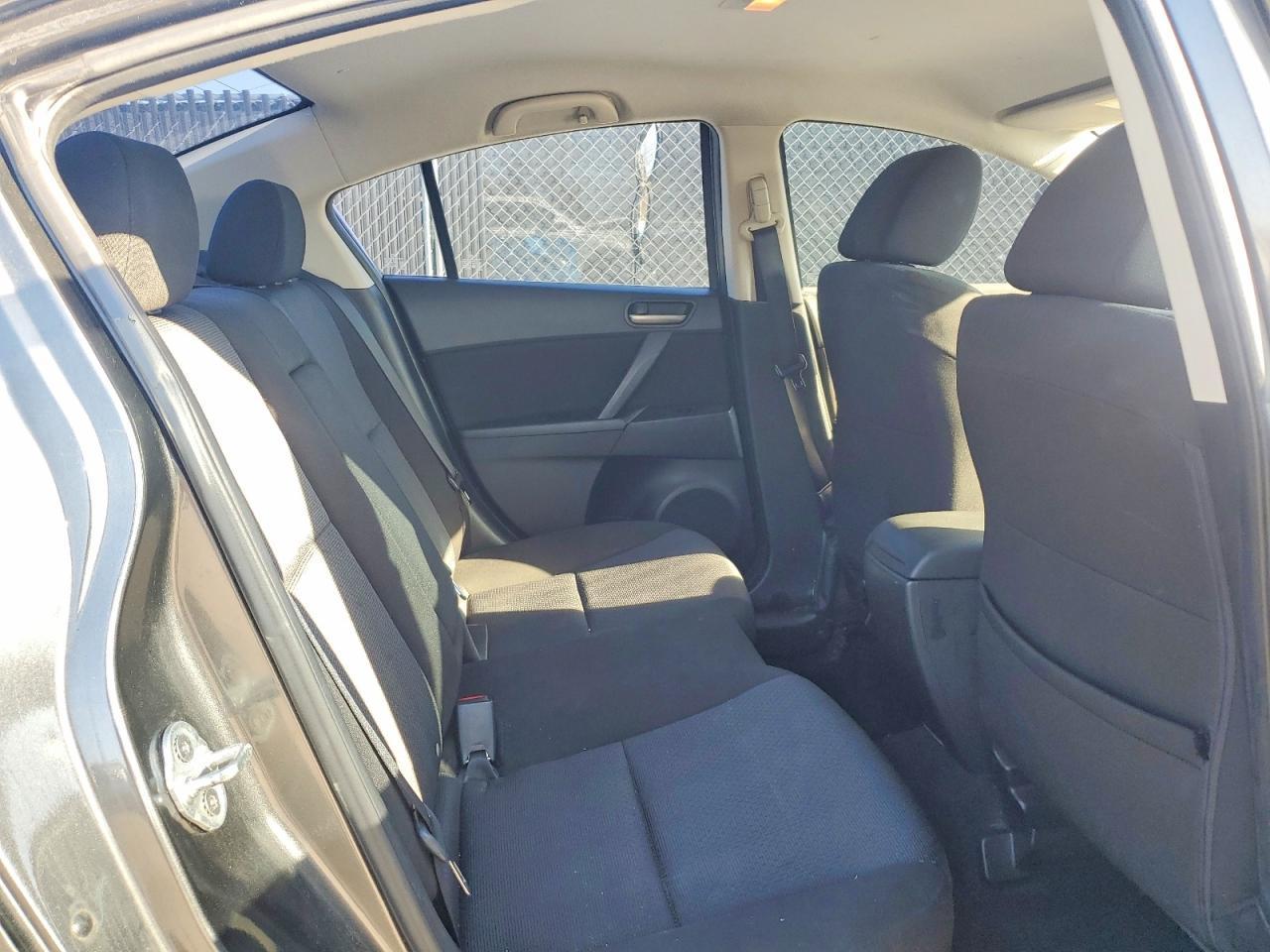 2010 Mazda 3 I