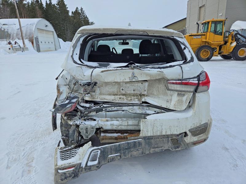 2021 Mitsubishi Rvr se