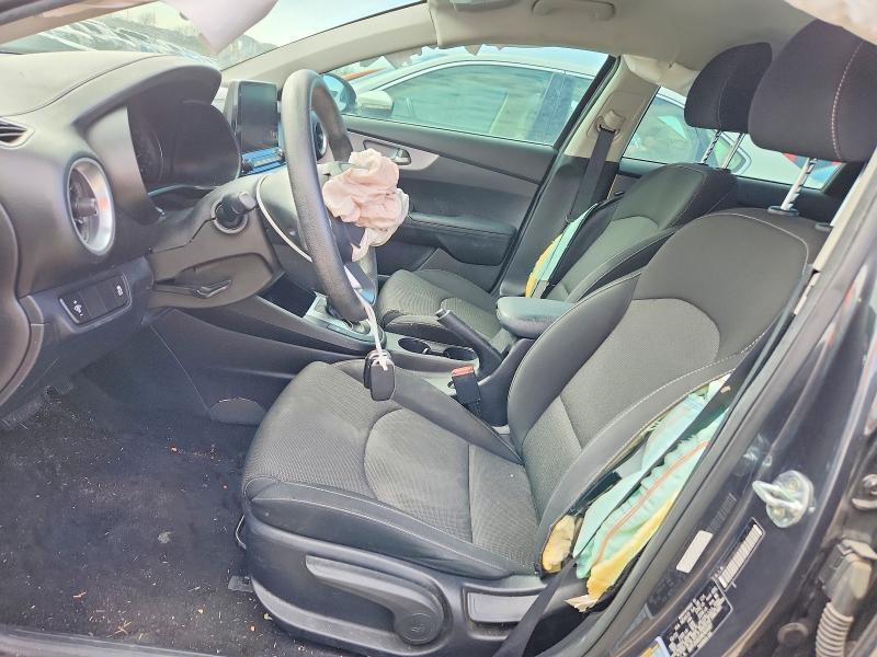 2022 KIA Forte fe