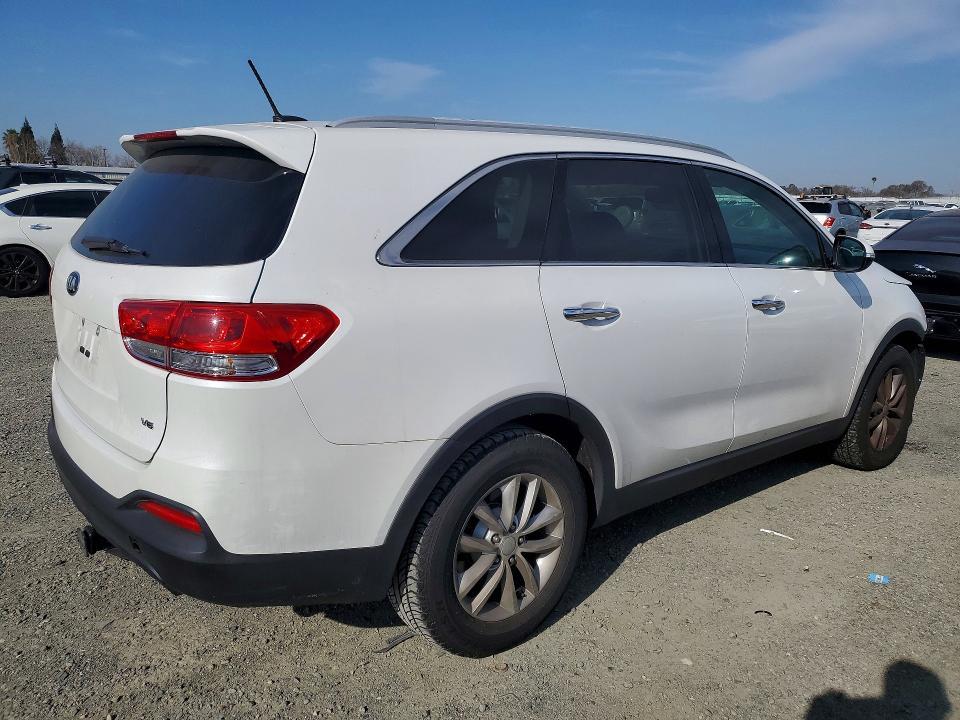 2017 KIA Sorento lx V6