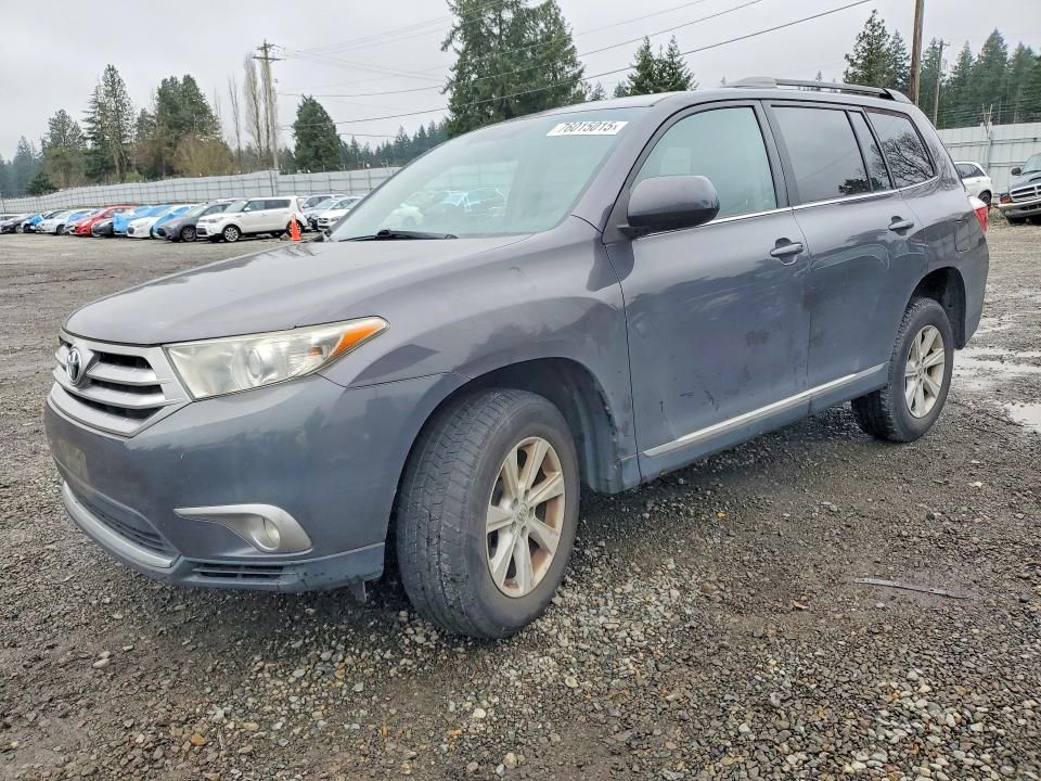 2012 Toyota Highlander se