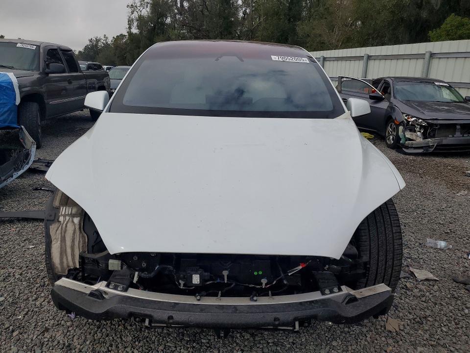 2022 Tesla Model x