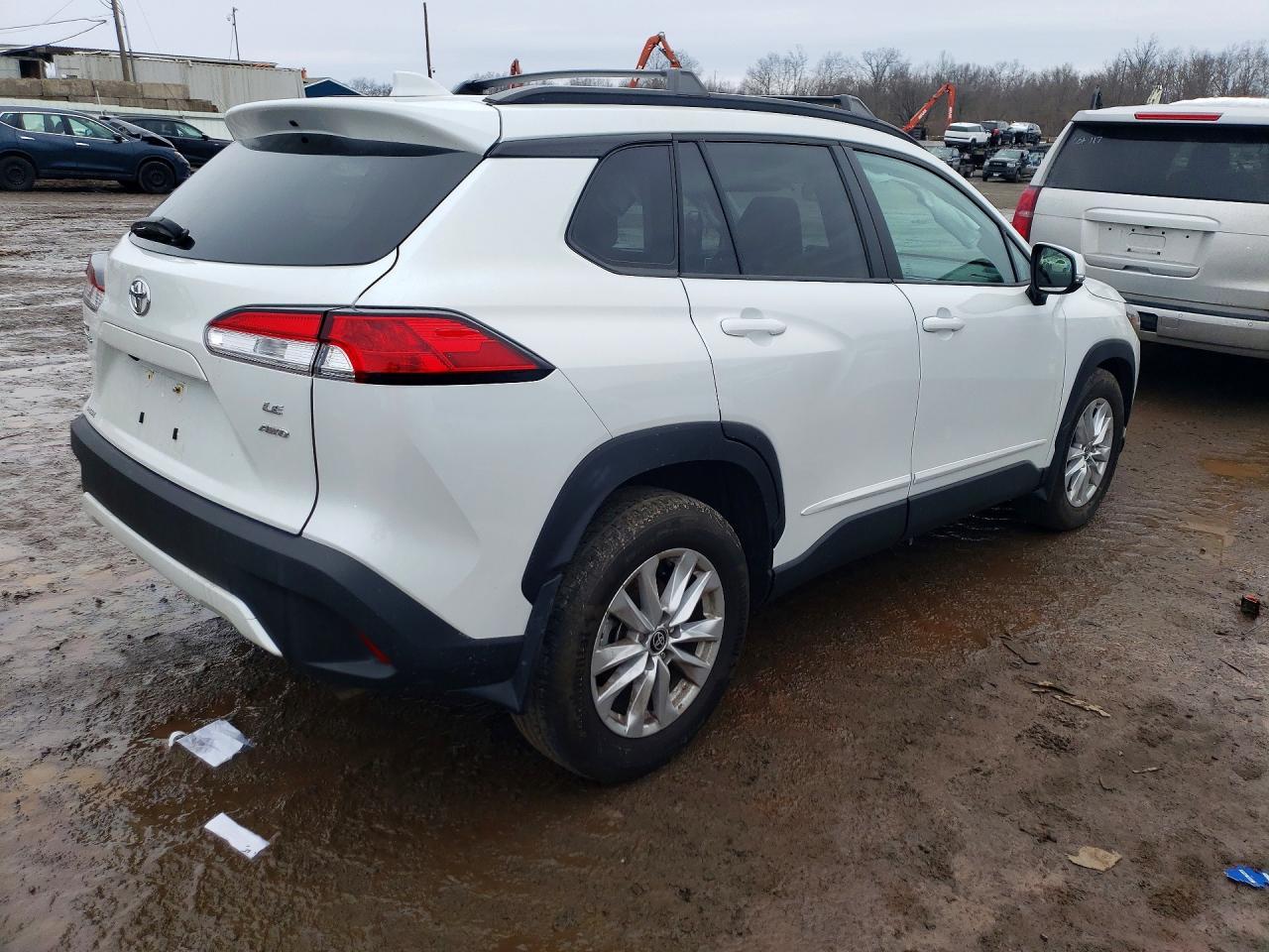 2023 Toyota Corolla Cross le