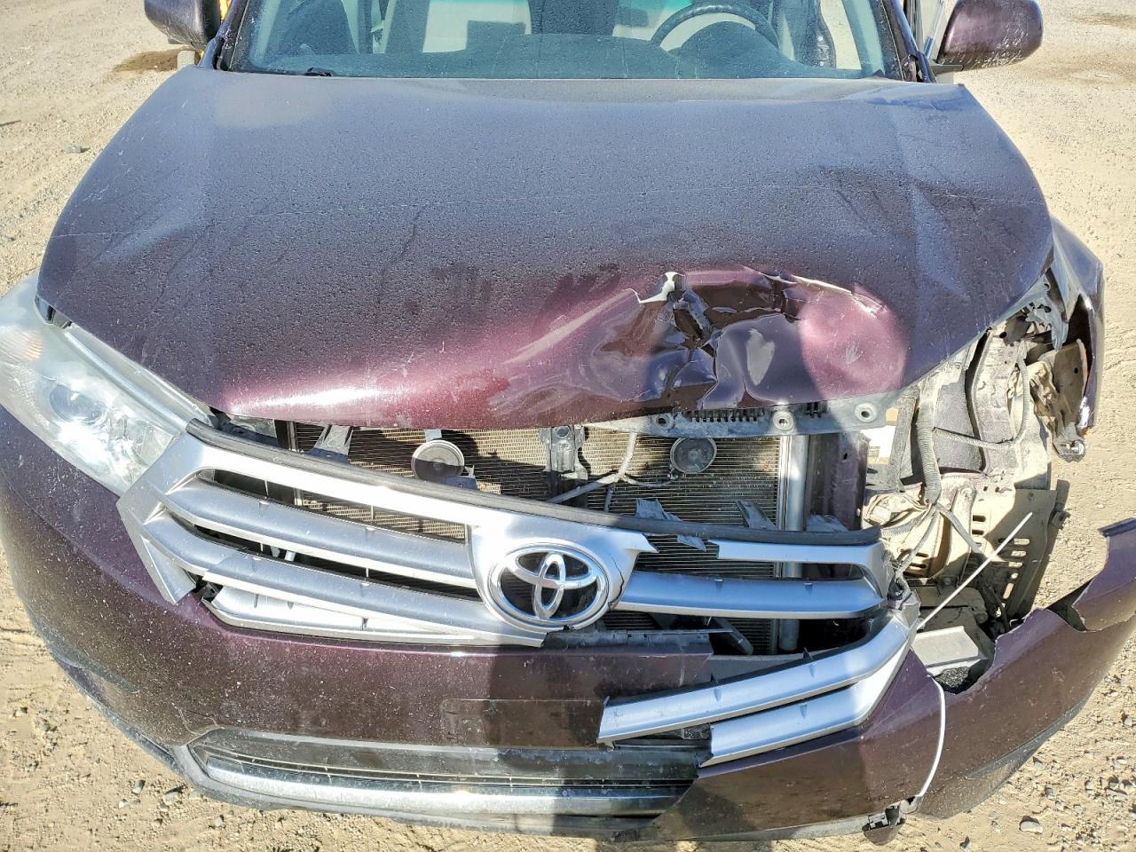 2013 Toyota Highlander Base