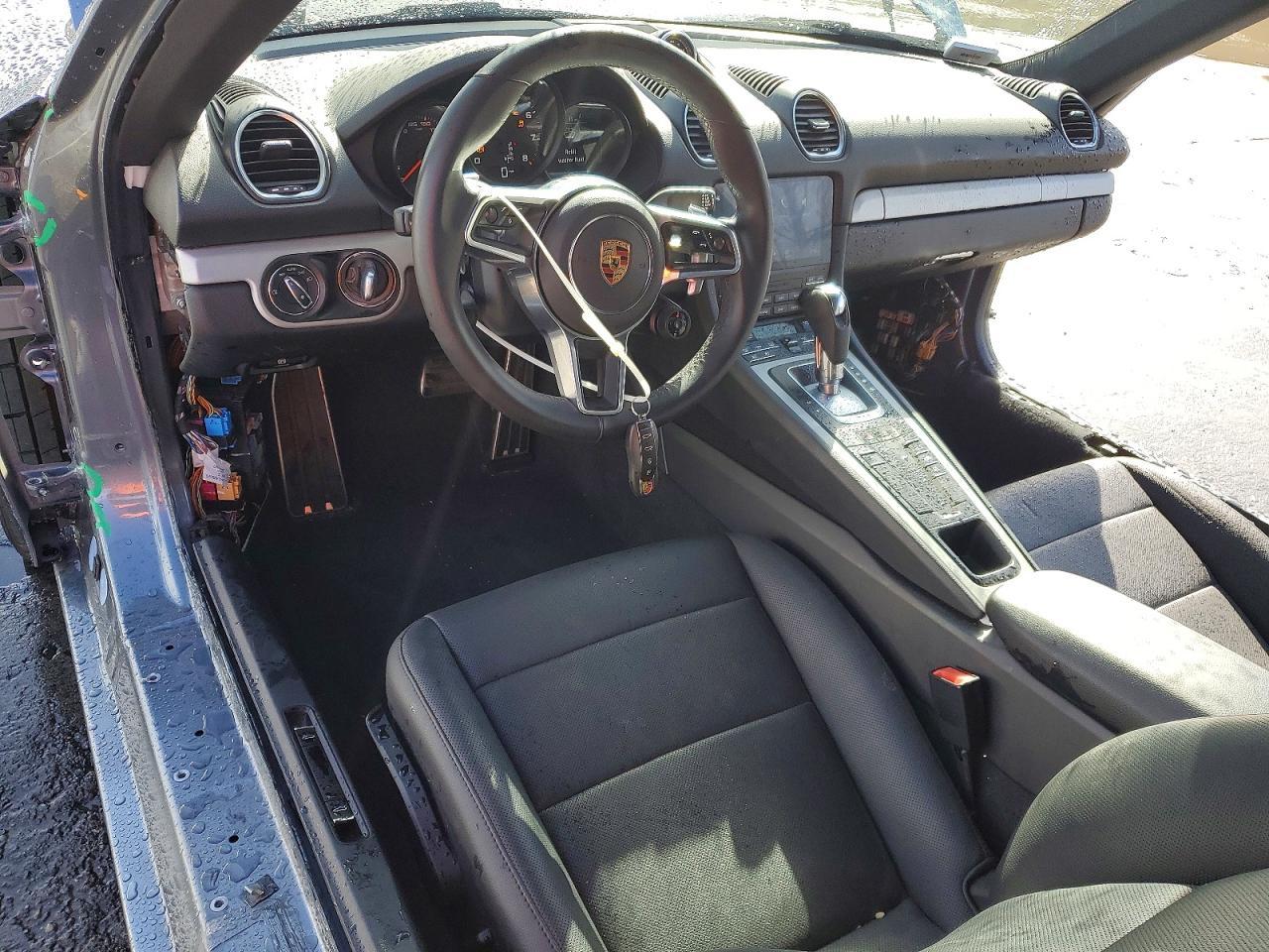 2025 Porsche Cayman Base