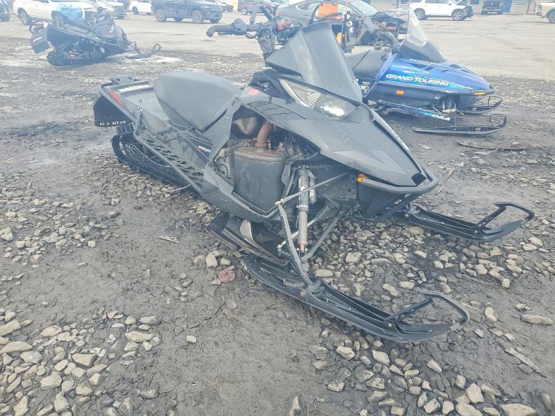 2016 Arctic Cat Snowmobile