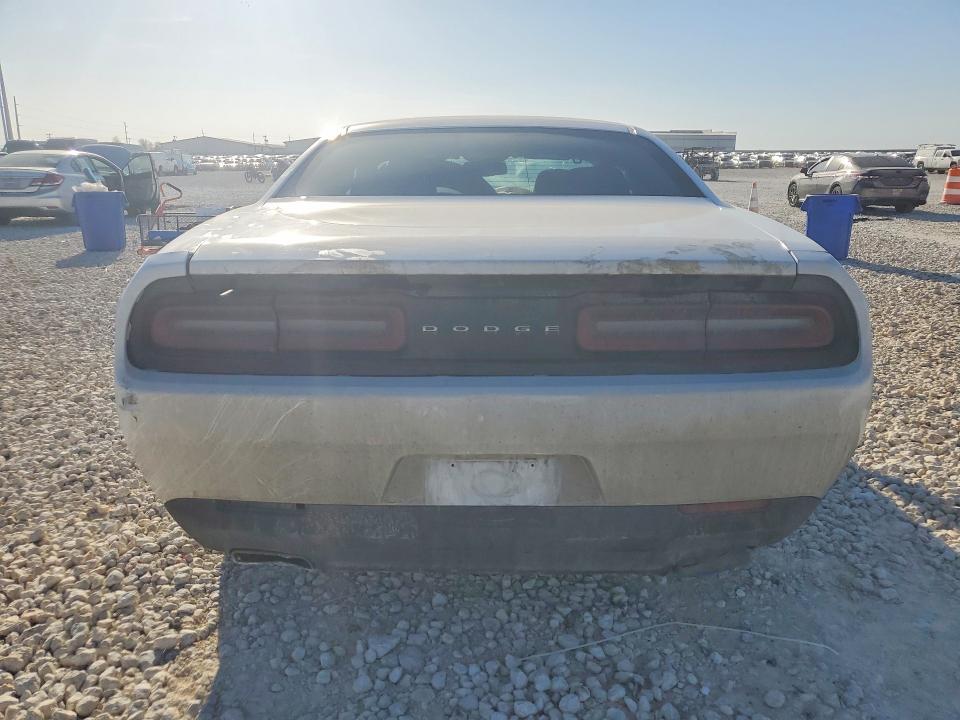 2016 Dodge Challenger sxt