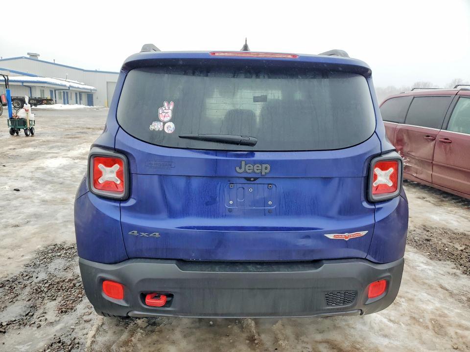2016 Jeep Renegade Trailhawk