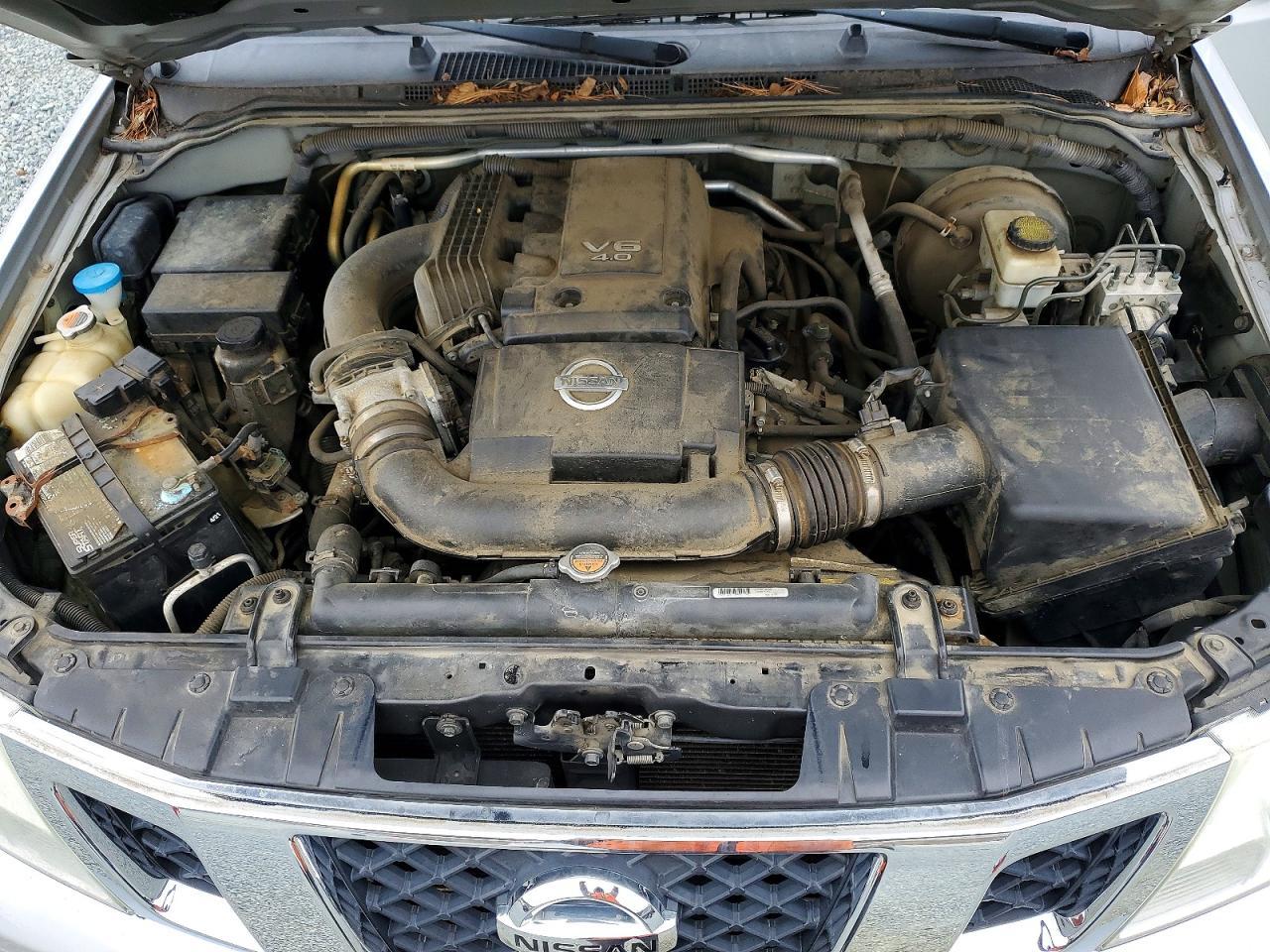 2012 Nissan Frontier s