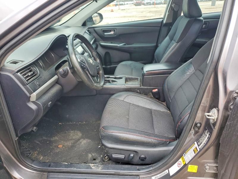 2016 Toyota Camry le