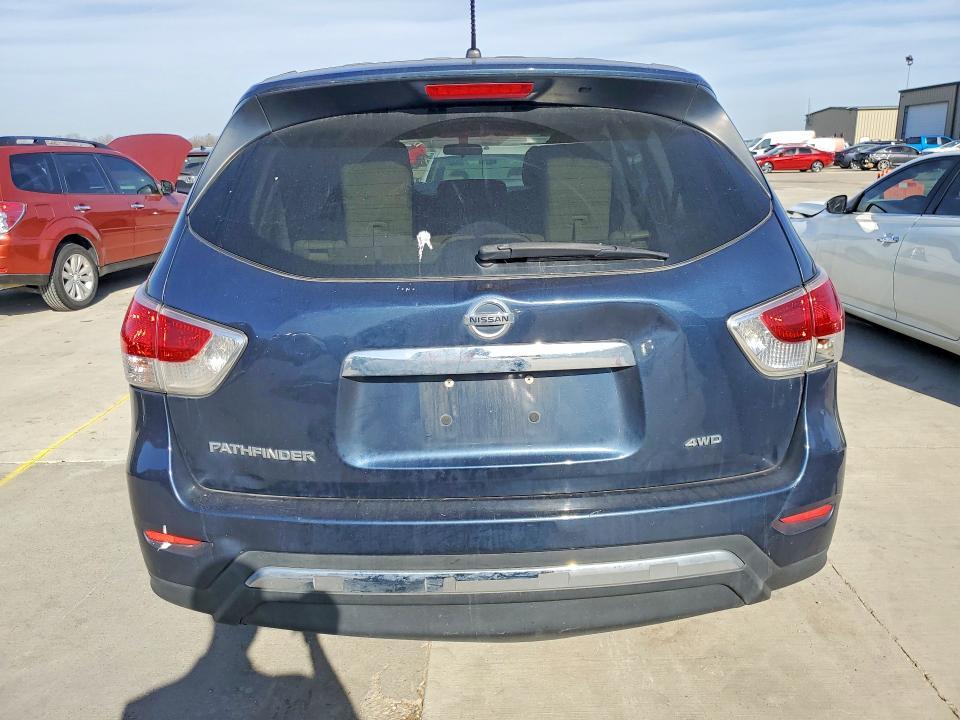 2014 Nissan Pathfinder s