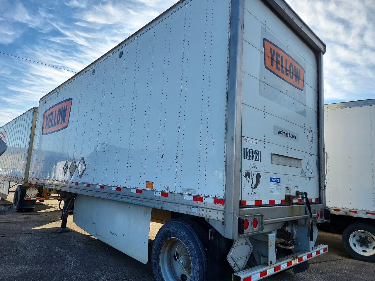 2017 Stoughton Trailers I