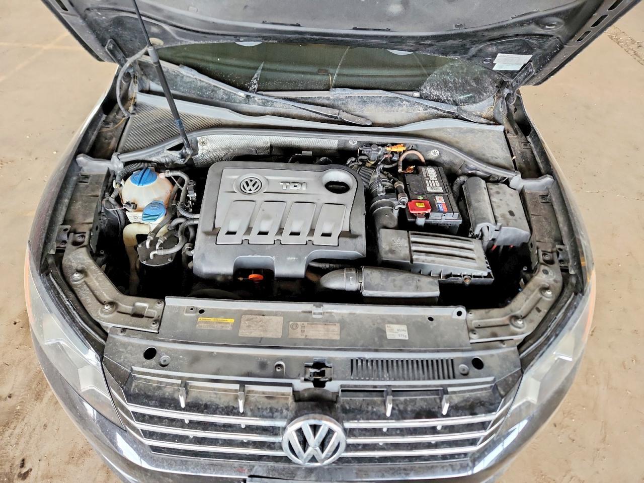 2014 Volkswagen Passat se