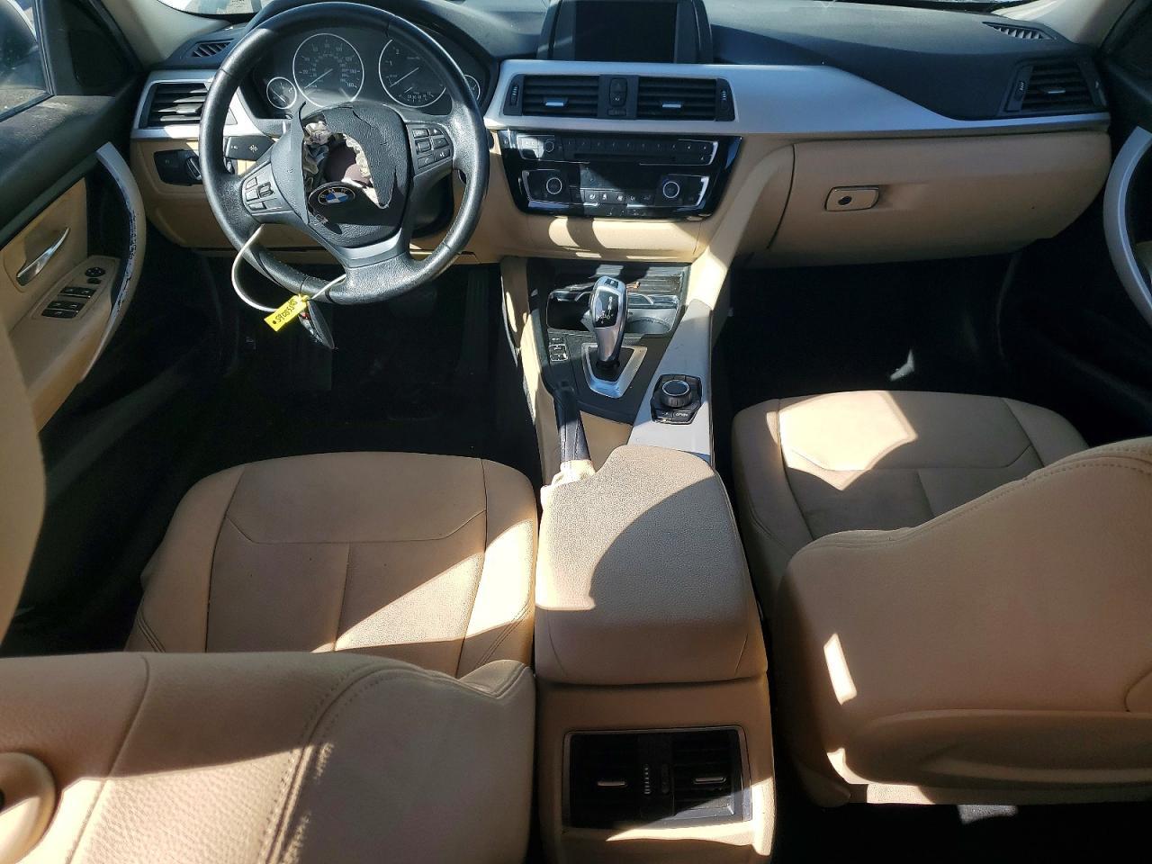 2018 BMW 320 i