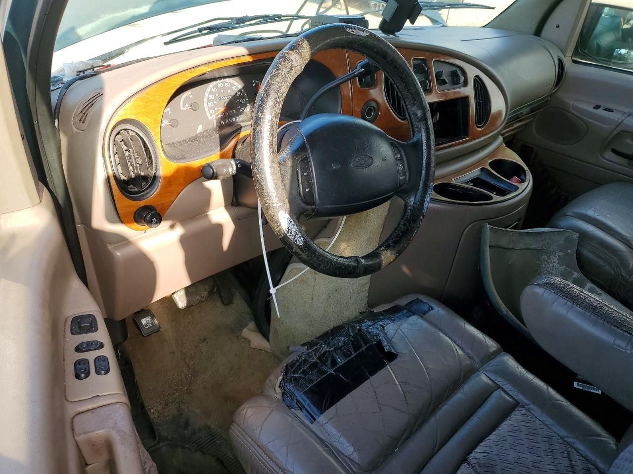 1998 Ford Econoline E150 van