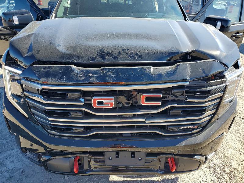 2026 GMC Sierra K1500 AT4