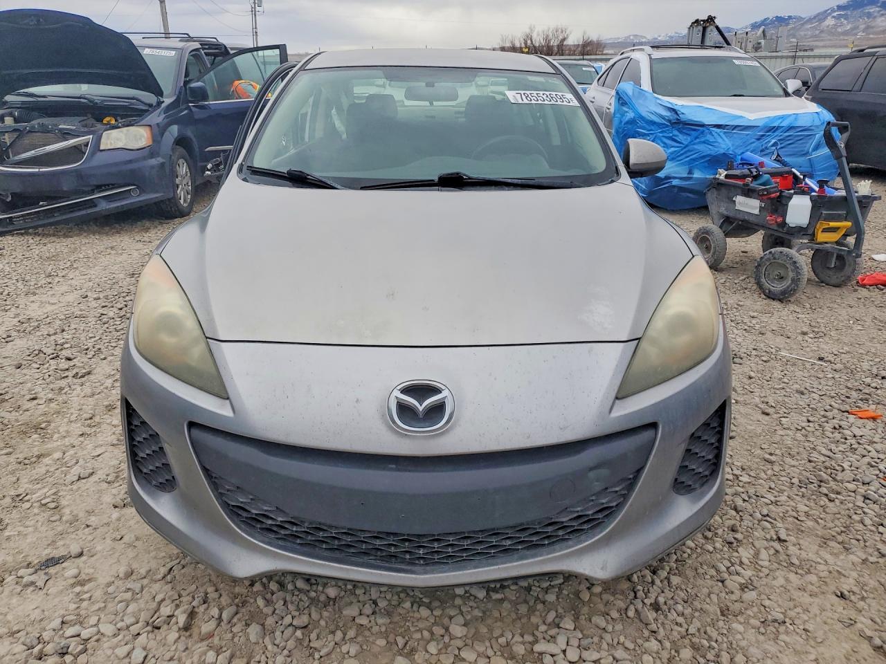2013 Mazda 3 I