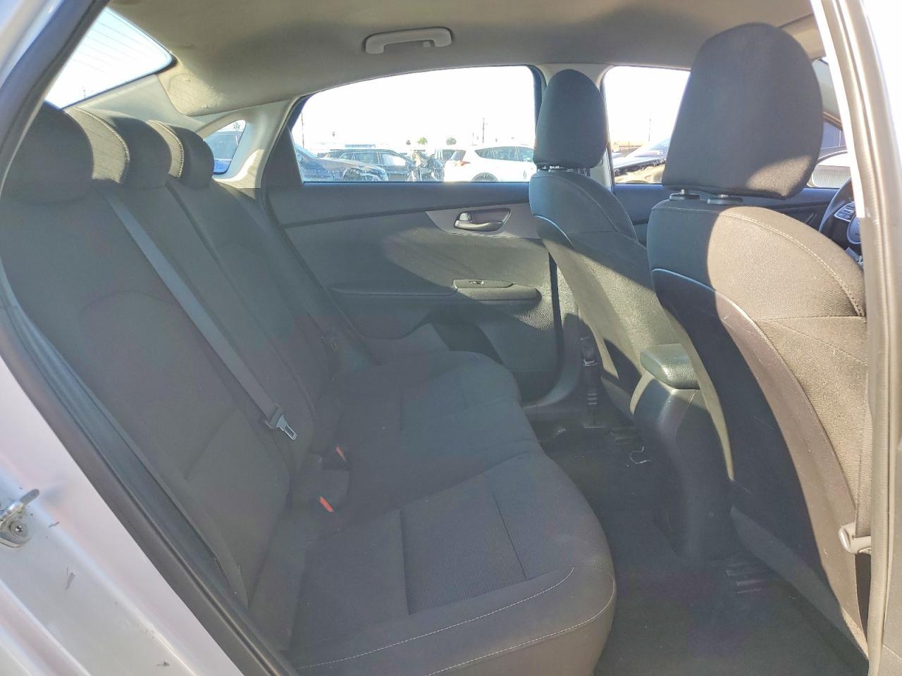 2021 KIA Forte fe