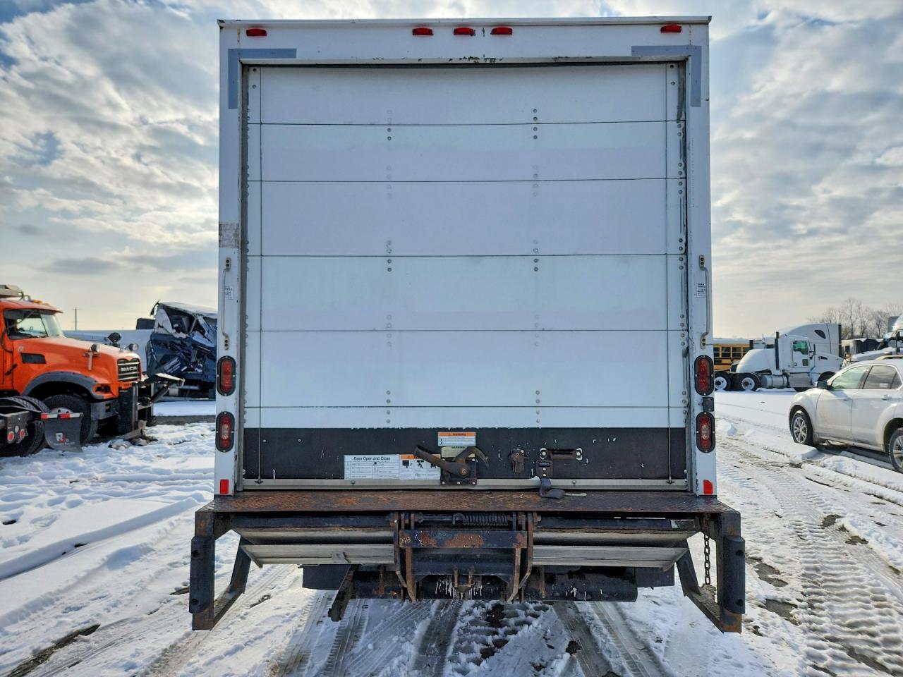 2020 Chevrolet 4500HD BOX Truck