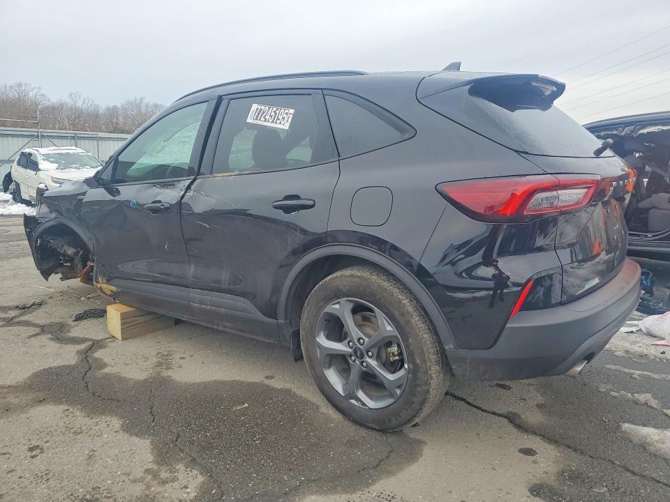 2025 Ford Escape st Line