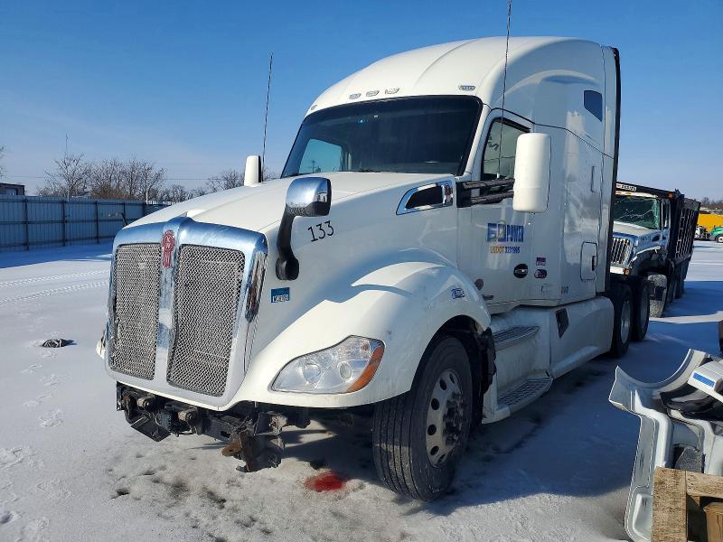 2021 Kenworth T680 Semi Truck