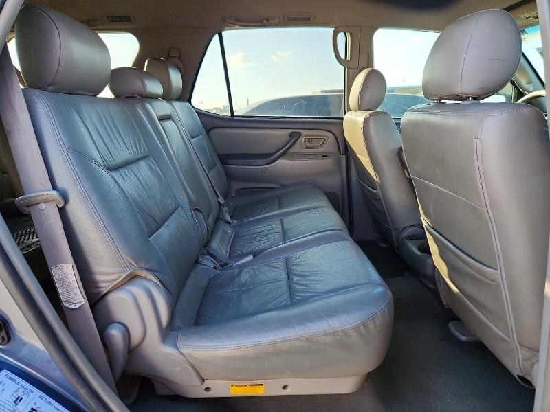 2005 Toyota Sequoia SR5