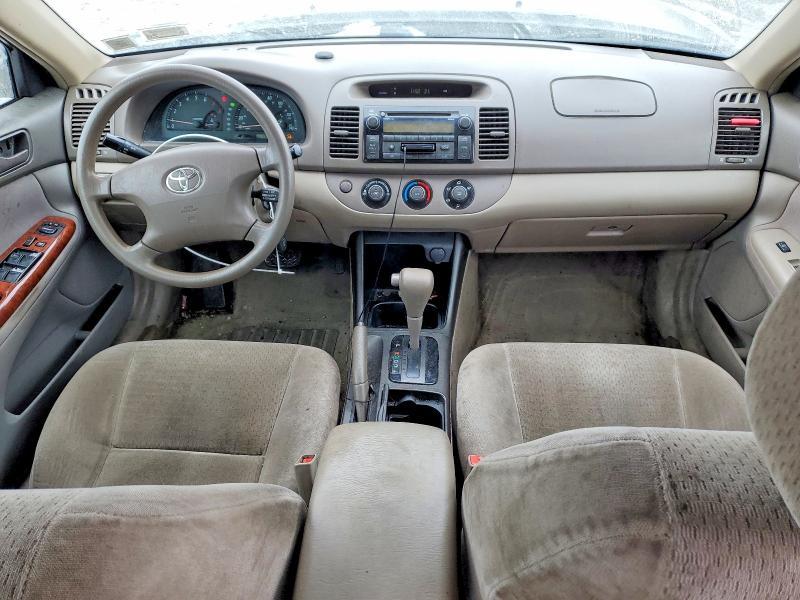 2003 Toyota Camry le