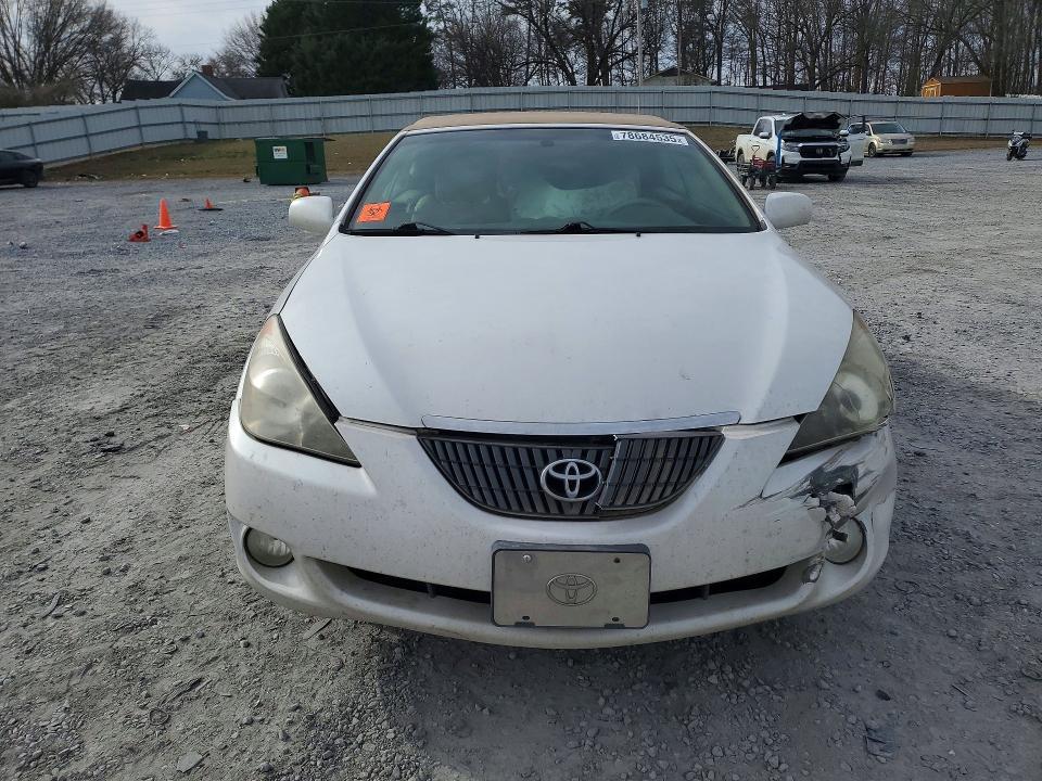 2005 Toyota Camry Solara sle V6