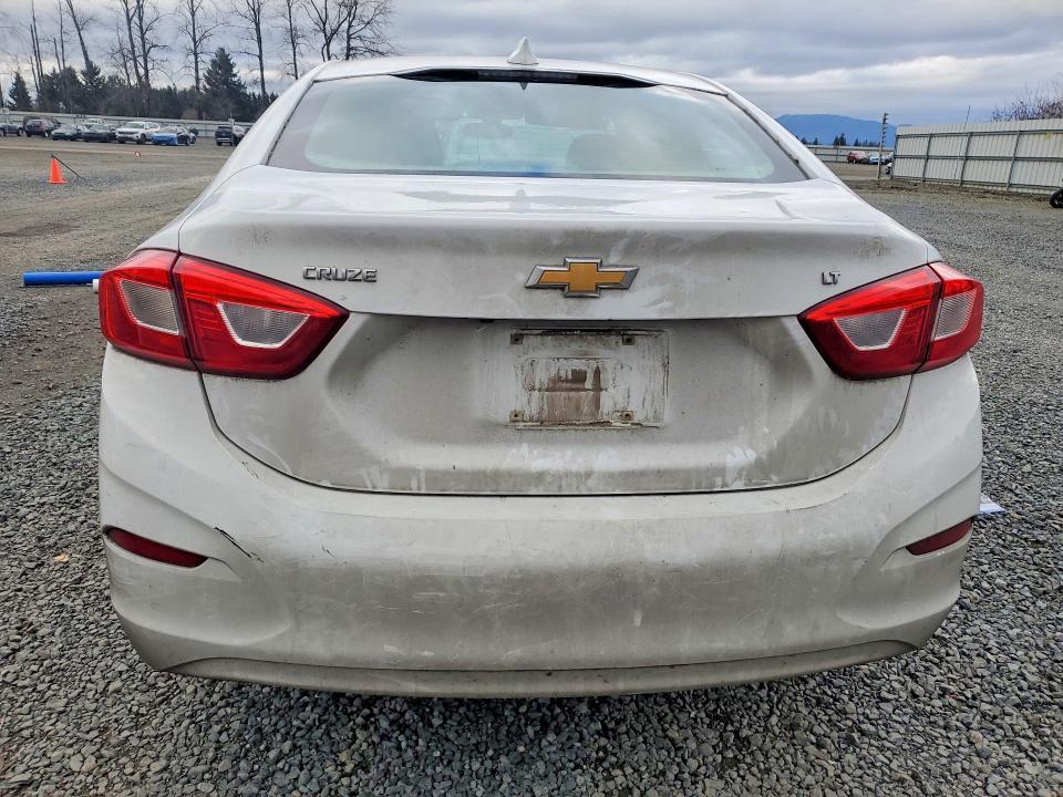 2018 Chevrolet Cruze lt