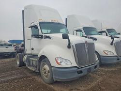 Salvage cars for sale from Copart Des Moines, IA: 2016 Kenworth T680-Semi Truck
