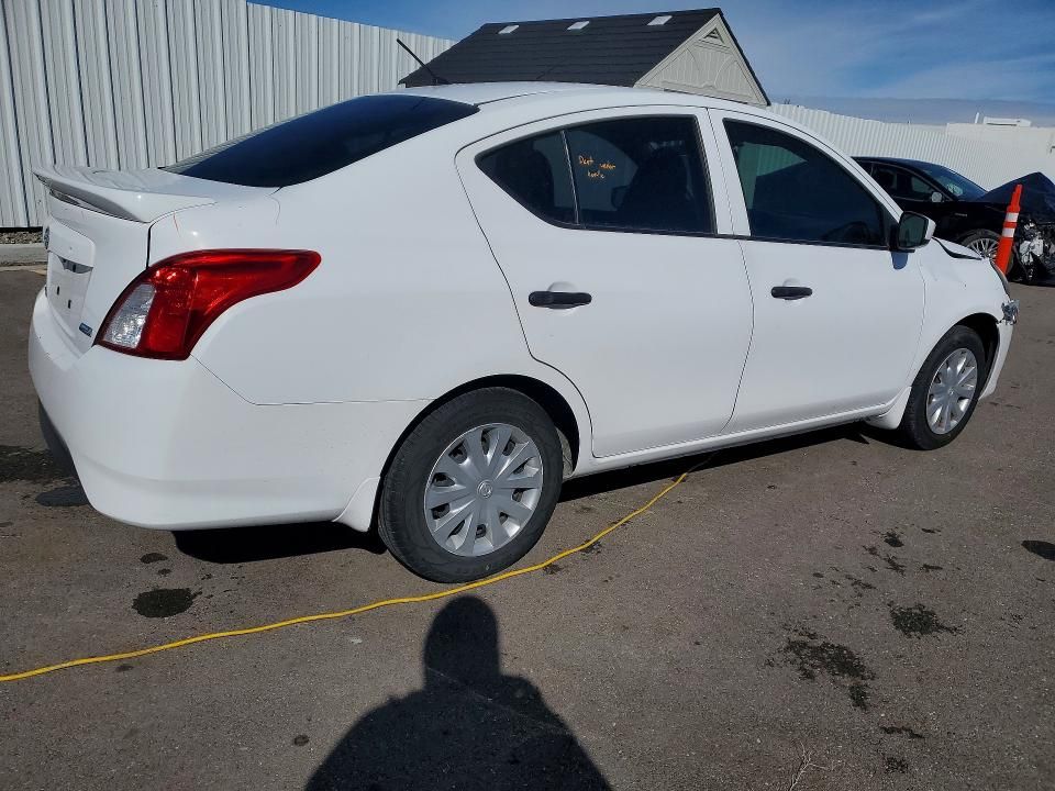 2016 Nissan Versa s