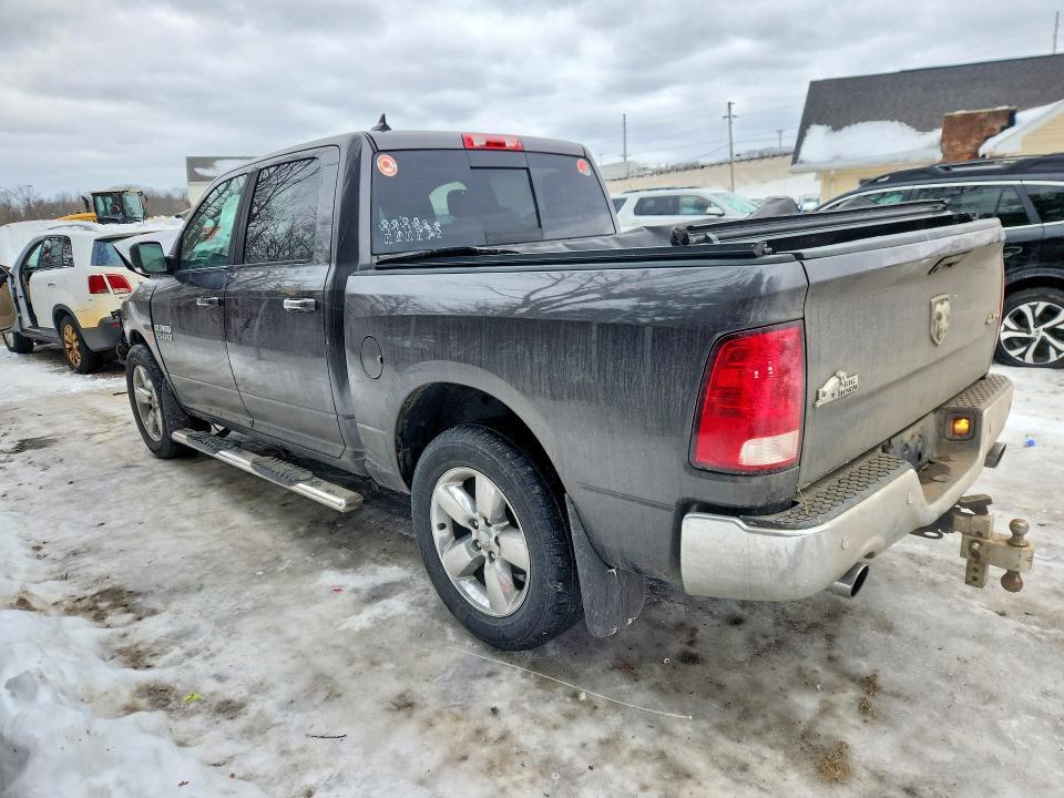 2016 Dodge Ram 1500 slt