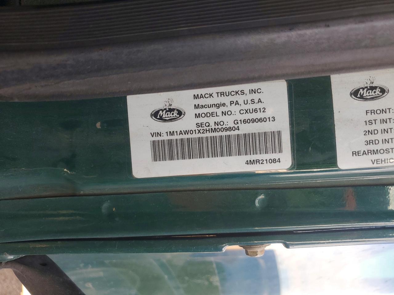 2017 Mack CXU612 Semi Truck